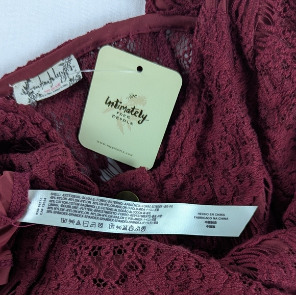 Free People Mini Bodycon Lace Crochet  Sleeveless Sweetheart Neck Wine S NWT - Picture 10 of 12